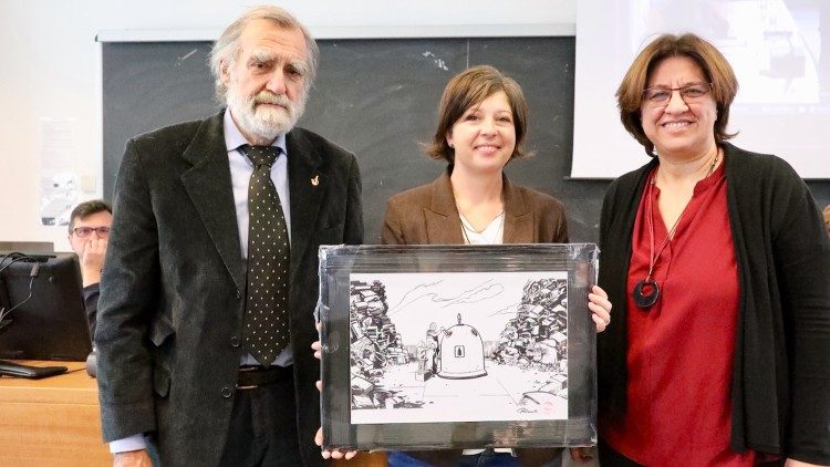 En Italia, el Servicio Civil Universal "protege la patria por medios y actividades no militares, promoviendo la no violencia, la solidaridad y la cooperación a nivel nacional e internacional, con especial atención a los derechos sociales, los servicios personales y la educación para la paz entre los pueblos". (Foto: Marco Palombi - FOCSIV)