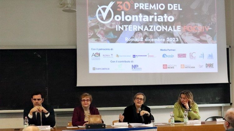 "Comunicar el bien, comunicar bien" es el título del seminario que se efectuó el sábado 2 de diciembre por la mañana. Entre los ponentes, se encontraba Alessandro Gisotti, vicedirector editorial del Dicasterio para la Comunicación. (Foto: Marco Palombi - FOCSIV)