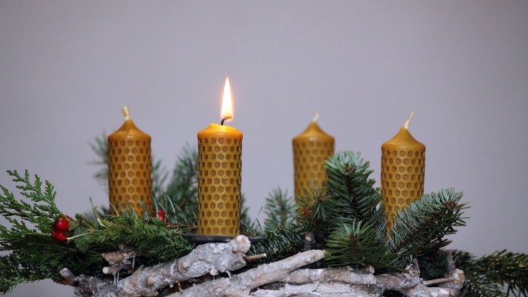 Świece adwentowe