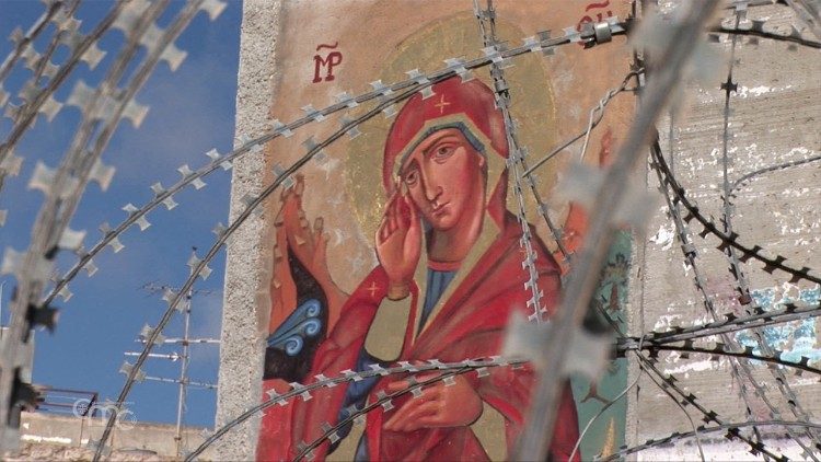 Muro de separação - imagem de Nossa Senhora