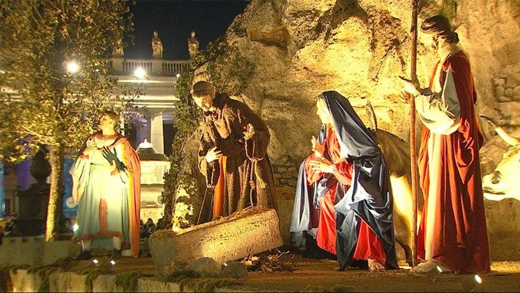 O presépio montado na Praça São Pedro, inspirado no presépio franciscano de Greccio