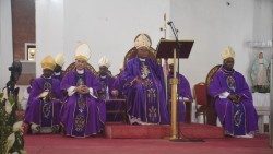 Messe de clôture du congrès sur «le pacte éducatif africain dans l’esprit du Pape François»  présidée par le cardinal Ambongo.