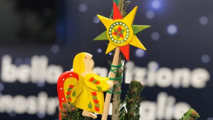 Ornamento  tradicional de Natal de Yavoriv, ​​​​Ucrânia