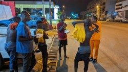 Des adolescents en situation de rue à Abidjan, assistés par la Fondation Égalité. 