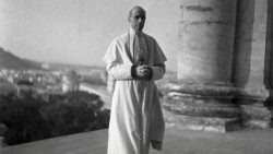 Eugenio Maria Giuseppe Giovanni Pacelli, o Papa Pio XII (Roma, 1876 - Castel Gandolfo, 1958)