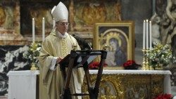 Monsignor Georg Gänswein alla Messa in ricordo di Benedetto XVI nel primo anniversario della morte