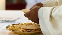 Doze ordenações sacerdotais na Arquidiocese de Imphal, a Igreja católica no estado indiano de Manipur