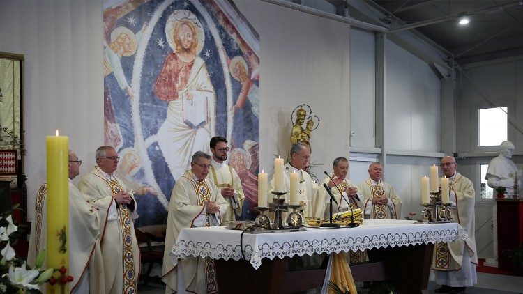Proslava Uskrsa u Bogoslužnom prostoru bl. Alojzija Stepinca u Zagrebu