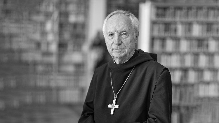 Portrait Abtprimas Notker Wolf OSB  (*1940, + 2024) Archivbild: Br Cassian Jakobs (Erzabtei St. Ottilien)