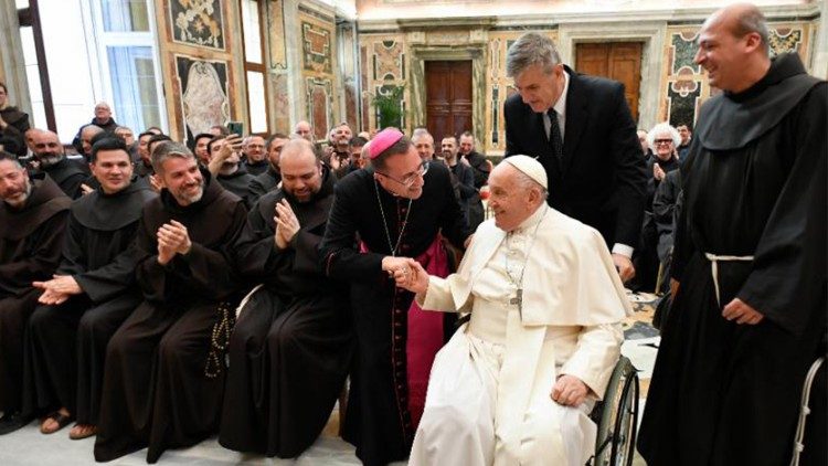 L'incontro del Papa con i francescani del santuario di La Verna