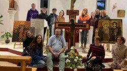 Ks. Waldemar Pawelec z ukraińską młodzieżą