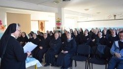 Motrat Françeskane të Zojës së Papërlyeme. gjatë takimit në Lezhë