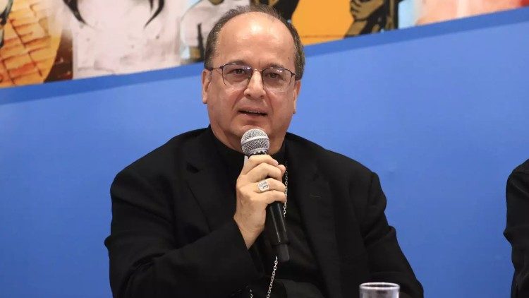 Dom Valdir José de Castro - Foto Gustavo Castro A12