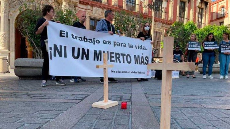 Este año, el tema del Día Mundial de la Seguridad y Salud en el Trabajo 2024 se centrará en explorar las repercusiones del cambio climático en la seguridad y la salud en el trabajo.