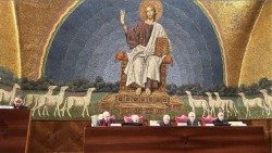 La conferencia "Poder, democracia y bien común" en el Aula Magna de la Pontificia Universidad Lateranense 