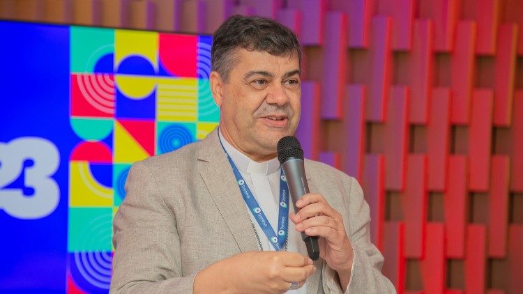 Dom Oriolo. bispo de Leopoldina