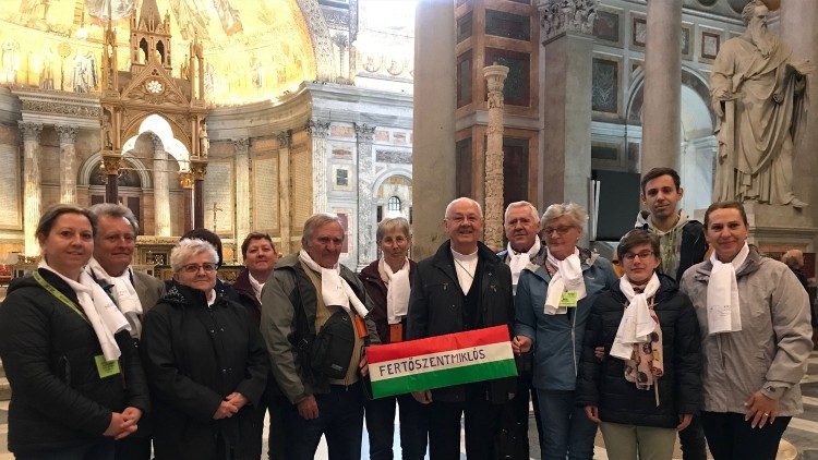 Tal&aacute;lkoz&aacute;s: Terny&aacute;k Csaba egri &eacute;rsek &eacute;s a zar&aacute;ndokok