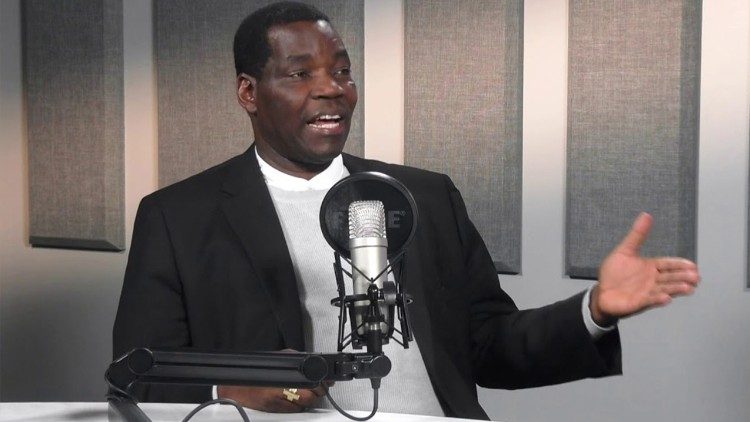 ஆயர் ஹிபோரோ குஸ்ஸலா 