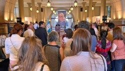 Exposición conmemorativa del 26º aniversario del asesinato de monseñor Juan  Gerardi. (Foto de la Oficina de Derechos Humanos del Arzobispado de Guatemala)