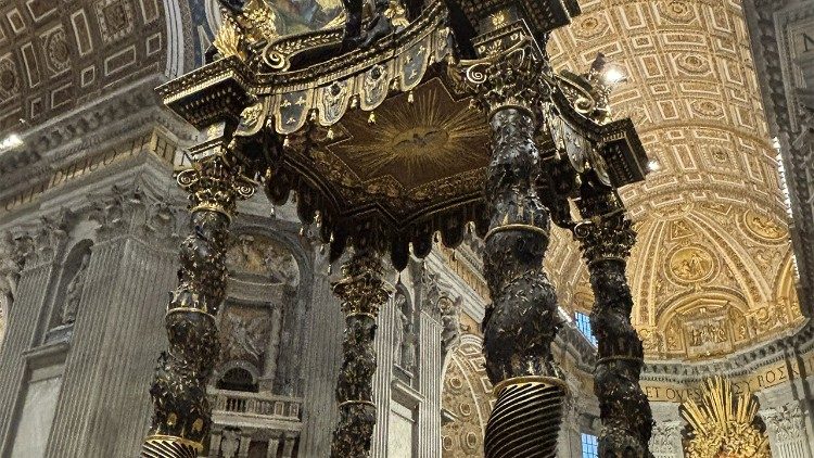 Bernini baldachinja a Szent Péter-bazilikában