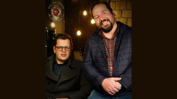 Pablo Voloski e Leandro Ávila com o projeto Piano, Voz e Adoração. 