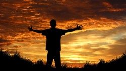 Siku inayoisha na siku inayoanza kuitazamia kwa matumaini ha!