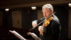 Il violinista Fabio Biondi