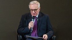 Ernesto Caffo in un momento del convegno