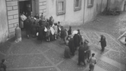 Un'immagine del Palazzo Papale di Castel Gandolfo nel 1944