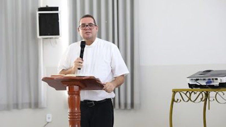 Diácono baiano Rodrigo Dias 