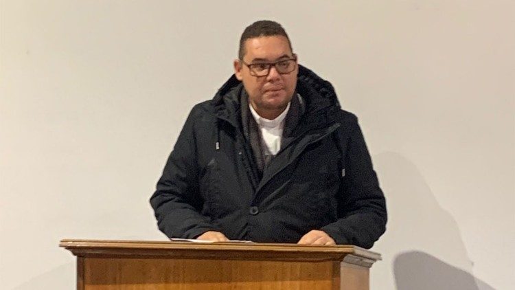 Diácono baiano Rodrigo Dias 