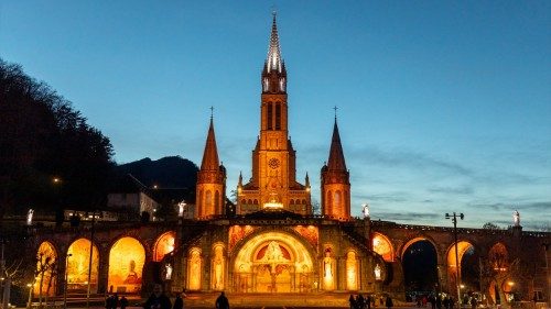 Vescovo di Lourdes: mosaici di Rupnik, decisione non matura, per ora non si tolgono