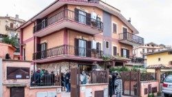 L'edificio che ospita Casa Arca degli Esposti, inaugurato a Roma per accogliere e donare speranza ai senza dimora (foto Daniele Lazzaretto)
