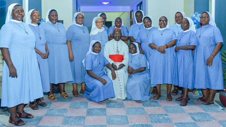 Kardinali Pengo anawashukuru Wadada Wadogo, Jimbo kuu la Dar Es Salaam