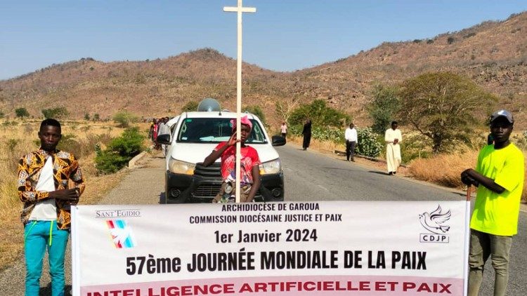Des participants à la 49è édition du grand Pèlerinage Diocésain et pour la célébration de la Journée Mondiale de la Paix dans l'archidiocèse de Garoua, au Cameroun, du 30 décembre 2023 au 1er janvier 2024