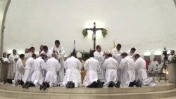Kard. Brenes je na praznik Gospodovega razglašenja, 6. januarja 2024, v katedrali v Managui v Nikaragvi posvetil 9 duhovnikov