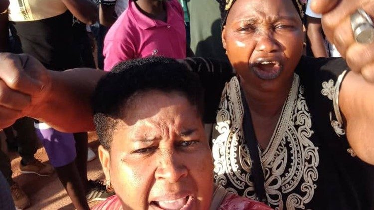 Guiné-Bissau - Manifestantes 