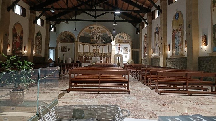 La chiesa "casa di preghiera per tutti i popoli" dove si celebra la Messa in suffragio di fratel Biagio. Foto di Riccardo Rossi
