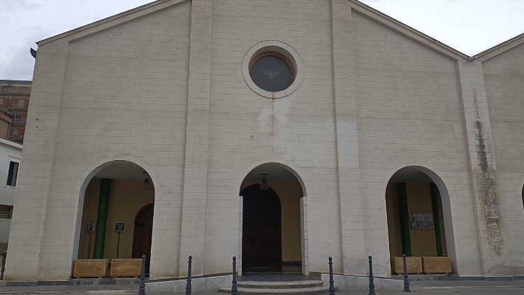 La facciata della chiesa "Casa di preghiera per tutti i popoli" dove il 12 gennaio si celebra la Messa in suffragio di fratel Biagio, ad un anno dalla scomparsa. Foto di Riccardo Rossi