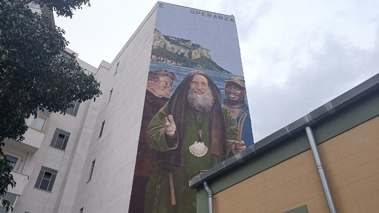 L' altro grande murales dedicato a fratel Biagio. Foto di Riccardo Rossi