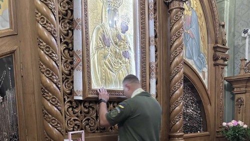 Ucraina, il cappellano militare: non un servizio facile ma necessario per chi soffre