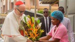 Le cardinal Czerny en visite au Bénin.