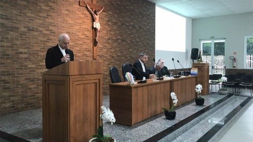 Fisichella: Jubileo 2025, una gran oportunidad pastoral