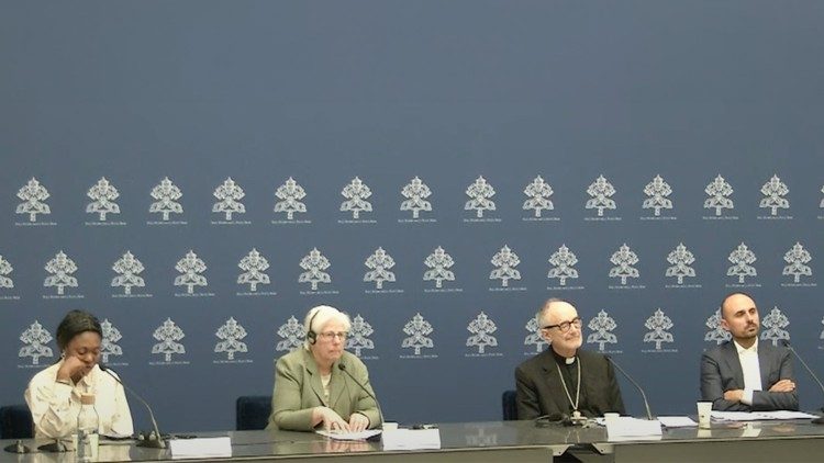 La conferenza di presentazione del Messaggio del Papa per la Giornata Mondiale del Migrante e del Rifugiato