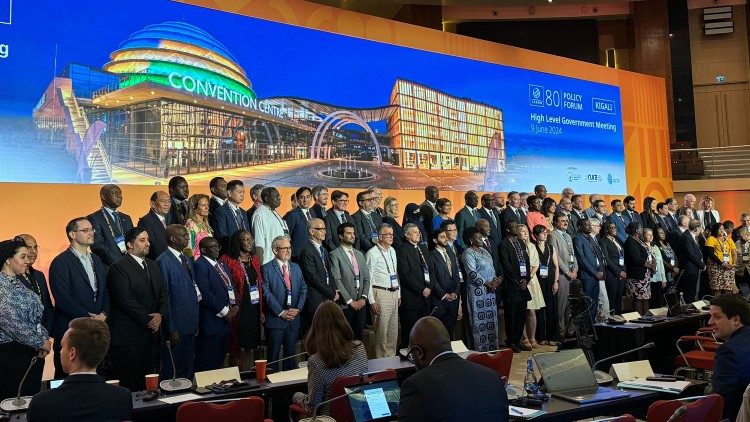 Les participants au forum politique Internet Corporation for Assigned Names and Numbers, ICANN-80, à Kigali (Rwanda)