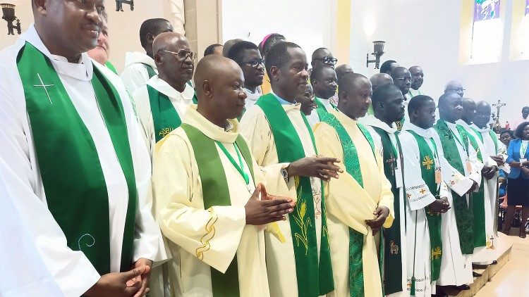 2024.06.11 Sacerdoti dell'Unione Regionale Sacerdoti dell'Africa Occidentale (URPAO)  Programma Portoghese