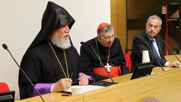 Aram I no Pontifício Isntituto Oriental