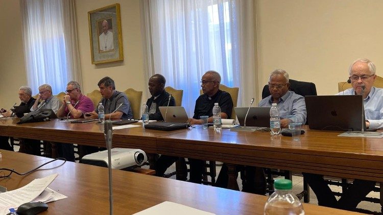 Prace grupy teologów