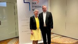 Irme Stetter-Karp, Präsidentin des ZdK, und Bischof Georg Bätzing, Vorsitzender der Deutschen Bischofskonferenz © Deutsche Bischofskonferenz/Ewelina Sowa