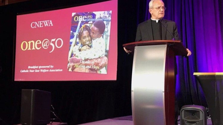 Msgr. Peter I. Vaccari, CNEWA president, speaks to members of the Catholic Media Association at its conference in Atlanta before conferring CNEWA’s Faith & Culture Award to Archbishop Borys Gudziak of the Ukrainian Greek Catholic Archeparchy of Philadelphia, 21 June. (photo: Laura Ieraci)